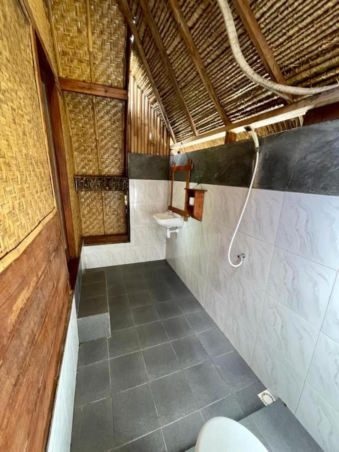 The Golden Ave Bungalow غيلي تراوانغان المظهر الخارجي الصورة