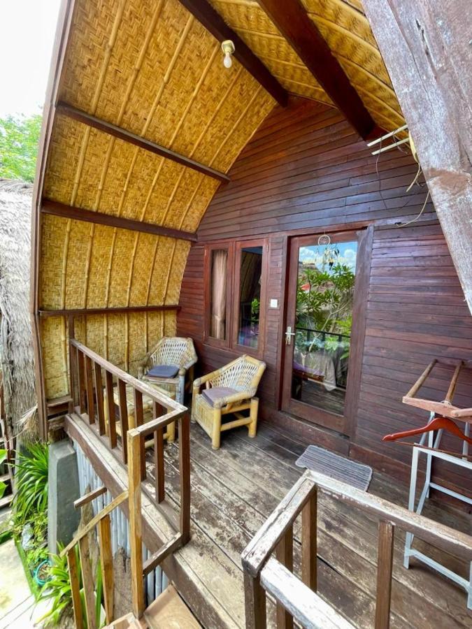 The Golden Ave Bungalow غيلي تراوانغان المظهر الخارجي الصورة