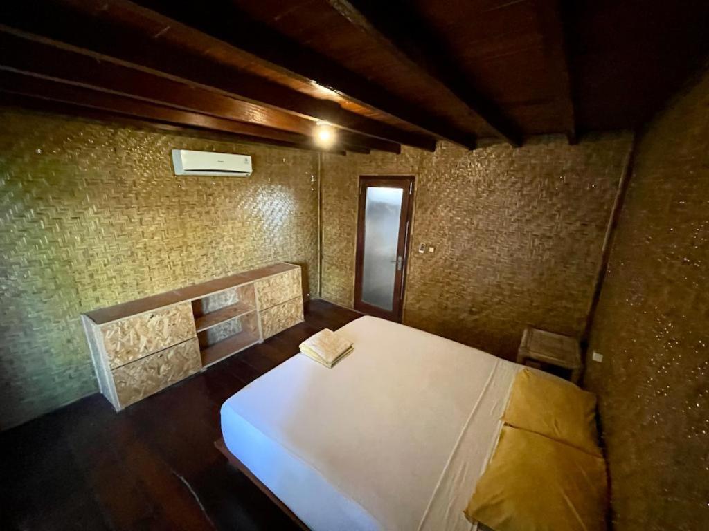 The Golden Ave Bungalow غيلي تراوانغان الغرفة الصورة